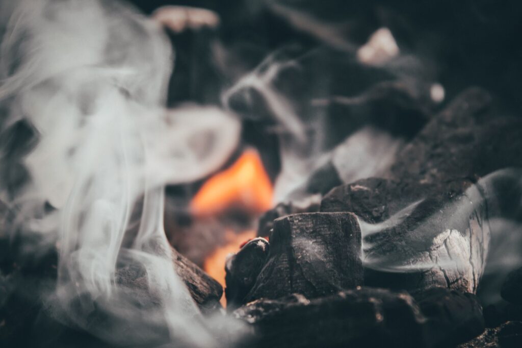 Alternative zu THÜROS Grill: 5 Holzkohle- und Edelstahlgrills im Vergleich Alternative zu THÜROS Grill: 5 Holzkohle- und Edelstahlgrills im Vergleich